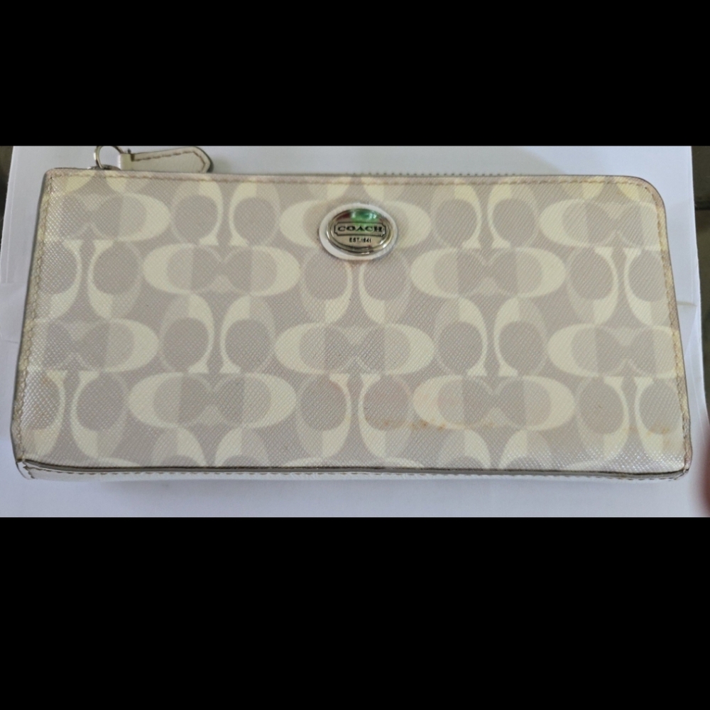 Coach Women's Zip Around Wallet